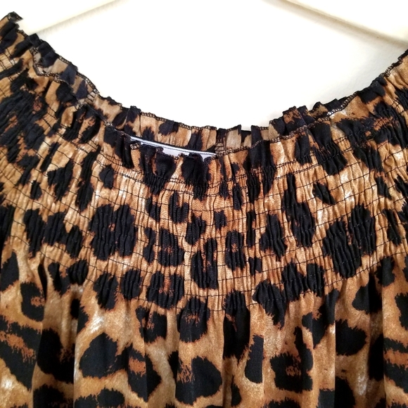 LEOPARD PRINT OFF SHOULDER BLOUSE - Picture 6 of 6